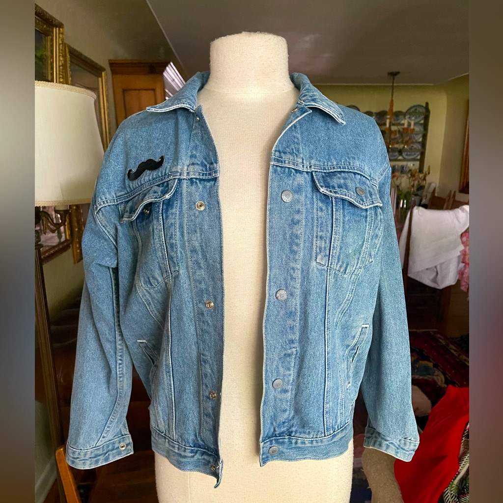 Vintage Looney Tunes Jean Jacket (Kids Size Xl)